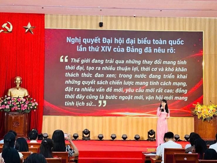 ĐẠI DIỆN PHƯỜNG BẠCH MAI ĐÃ XUẤT SẮC GIÀNH GIẢI NHẤT VÒNG SƠ KHẢO HỘI THI BÁO CÁO VIÊN, TUYÊN TRUYỀN VIÊN GIỎI NĂM 2026 CỤM THI SỐ 2 THÀNH PHỐ HÀ NỘI. - Ảnh 1.