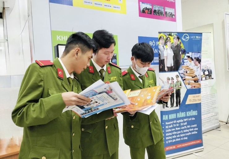 Tăng cường sự lãnh đạo của Đảng đối với công tác đào tạo nghề và hỗ trợ việc làm cho thanh niên hoàn thành nghĩa vụ quân sự tại ngũ, nghĩa vụ tham gia Công an nhân dân xuất ngũ trở về địa phương- Ảnh 1.