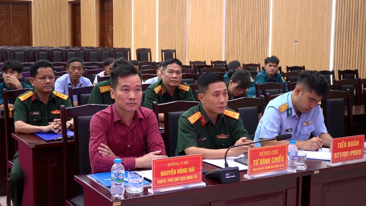 Xã Thanh Oai hiệp đồng sử dụng lực lượng, phương tiện làm nhiệm vụ phòng thủ dân sự- Ảnh 2.