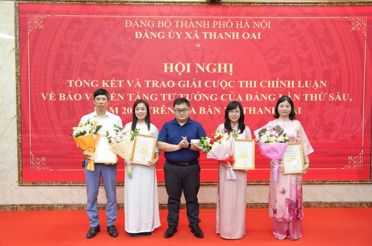 XÃ THANH OAI TỔNG KẾT VÀ TRAO GIẢI CUỘC THI CHÍNH LUẬN VỀ BẢO VỆ NỀN TẢNG TƯ TƯỞNG CỦA ĐẢNG LẦN THỨ SÁU NĂM 2026- Ảnh 7.