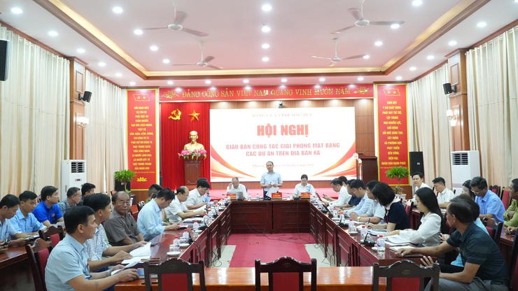 THƯỜNG TRỰC ĐẢNG UỶ GIAO BAN CÔNG TÁC GIẢI PHÓNG MẶT BẰNG CÁC DỰ ÁN- Ảnh 1.