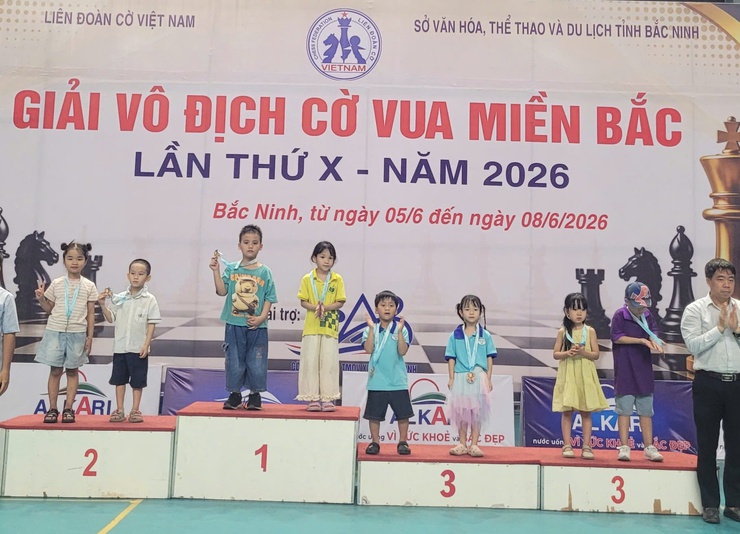 Thành tích ấn tượng của các kỳ thủ nhí Đoài Phương tại tại Giải vô địch Cờ vua miền Bắc lần thứ X- Ảnh 2.