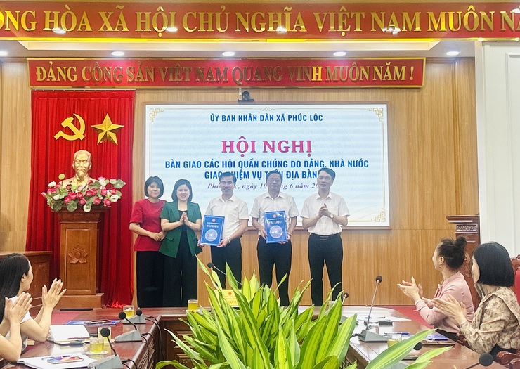 Hội nghị bàn giao các Hội quần chúng do Đảng, Nhà nước giao nhiệm vụ trên địa bàn xã Phúc Lộc- Ảnh 4.