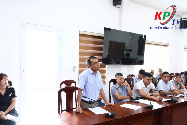Xã Kiều Phú tổ chức hội nghị làm việc với các cơ sở giết mổ gia súc, gia cầm trên địa bàn xã để tuyên truyền, ký cam kết và hướng dẫn vệ sinh thú y cơ sở giết mổ tập trung tạm thời- Ảnh 8.