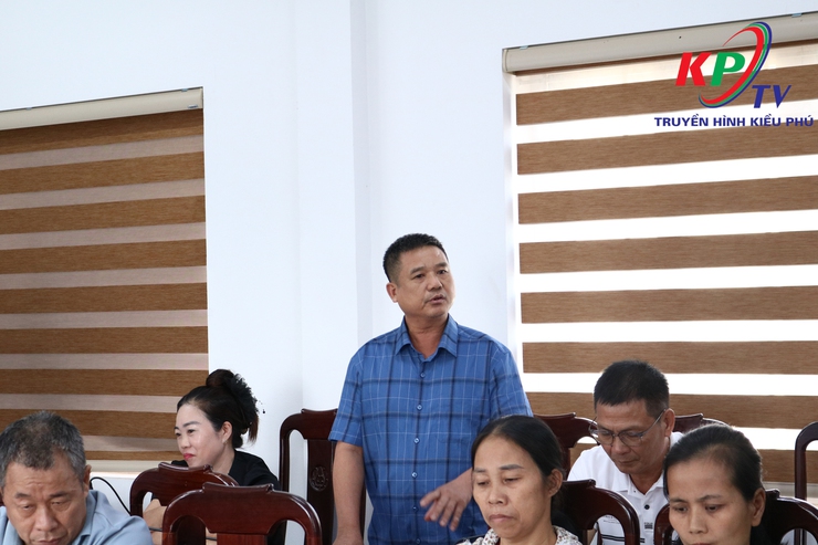 Xã Kiều Phú tổ chức hội nghị làm việc với các cơ sở giết mổ gia súc, gia cầm trên địa bàn xã để tuyên truyền, ký cam kết và hướng dẫn vệ sinh thú y cơ sở giết mổ tập trung tạm thời- Ảnh 4.