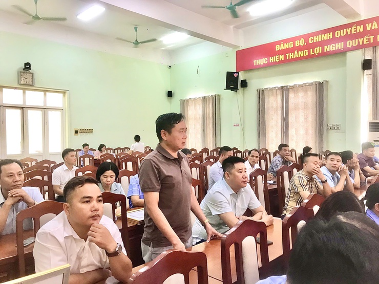 ĐẢNG ỦY XÃ NGỌC HỒI  TRAO THƯỞNG CUỘC THI CHÍNH LUẬN BẢO VỆ NỀN TẢNG TƯ TƯỞNG CỦA ĐẢNG LẦN THỨ SÁU VÀ SƠ KẾT CÔNG TÁC TUYÊN GIÁO, DÂN VẬN 6 THÁNG ĐẦU NĂM 2026- Ảnh 7.