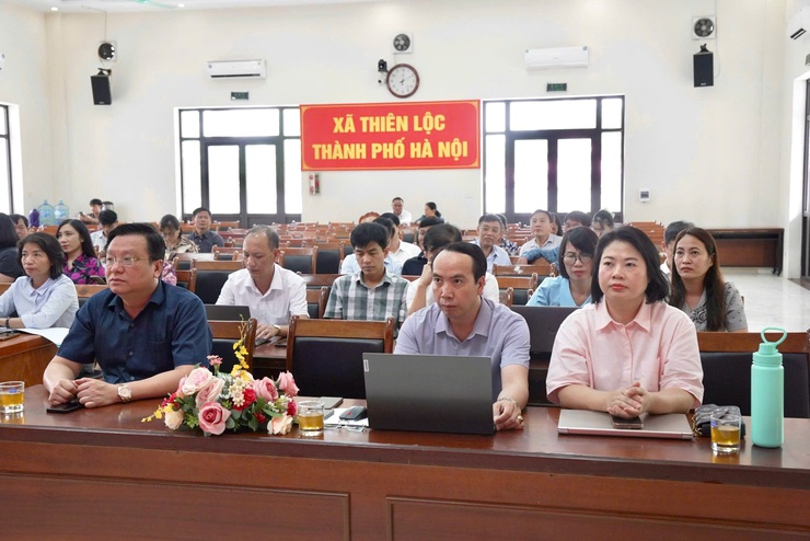 Xã Thiên Lộc tham dự Hội nghị sơ kết một năm vận hành bộ máy của hệ thống chính trị và chính quyền địa phương hai cấp thành phố Hà Nội- Ảnh 4.