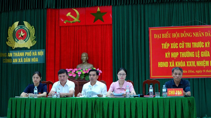 TỔ ĐẠI BIỂU SỐ 06 HĐND XÃ KHOÁ XXIV TIẾP XÚC CỬ TRI TẠI CÁC THÔN TỪ CHÂU VÀ CHÂU MAI- Ảnh 1.