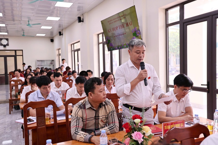 Phiên chất vấn tại kỳ họp thứ hai HĐND xã Hòa Xá khóa II: tập trung giải quyết những vấn đề dân sinh bức thiết- Ảnh 4.