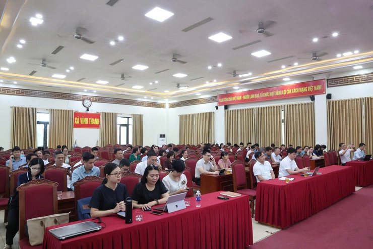 Xã Vĩnh Thanh tổ chức hội nghị đào tạo, hướng dẫn sử dụng hệ thống quản trị thực thi nhiệm vụ và đánh giá cán bộ gắn với đo lường hiệu suất công việc (OKR/KPI)- Ảnh 9.