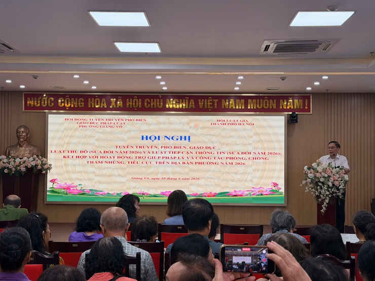 UBND PHƯỜNG GIẢNG VÕ TỔ CHỨC HỘI NGHỊ TUYÊN TRUYỀN, PHỔ BIẾN LUẬT THỦ ĐÔ VÀ CÁC CHUYÊN ĐỀ PHÁP LUẬT TRỌNG TÂM NĂM 2026- Ảnh 1.