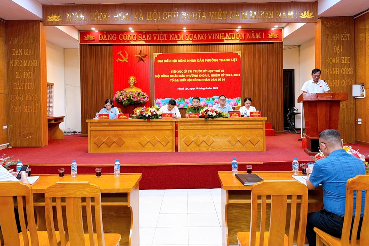 Nhiều ý kiến, kiến nghị của cử tri được nêu tại hội nghị tiếp xúc cử tri tổ đại biểu HĐND phường số 4- Ảnh 7.