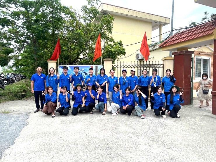 Hơn 600 học sinh xã Đại Xuyên hoàn tất thủ tục, sẵn sàng bước vào Kỳ thi tốt nghiệp THPT năm 2026- Ảnh 3.