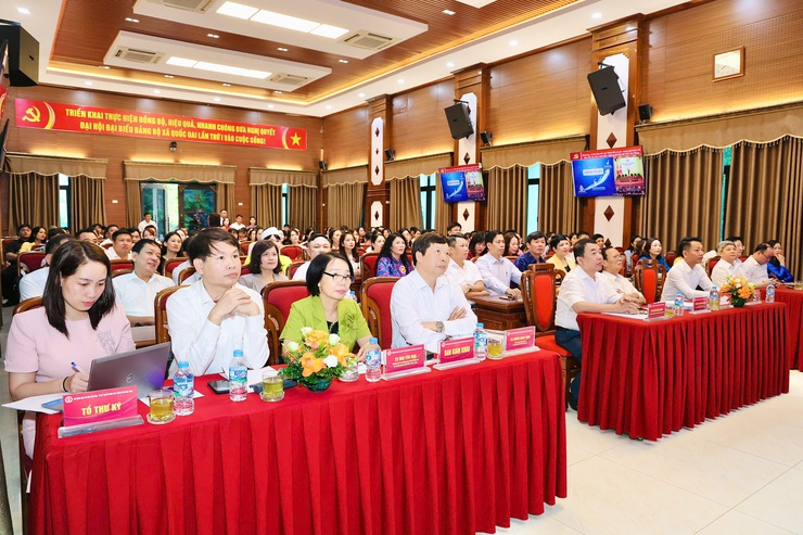 Xã Phú Nghĩa đạt Giải chuyên đề sáng tạo ứng dụng số xuất sắc nhất và Giải Khuyến khích vòng sơ khảo Hội thi báo cáo viên, tuyên truyền viên giỏi năm 2026 cụm số 8 TP Hà Nội- Ảnh 1.