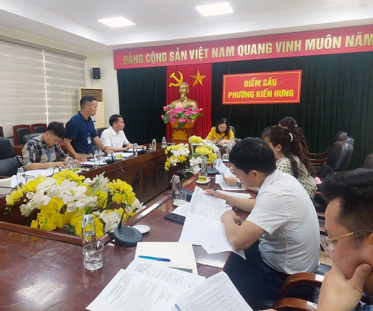 Phường Kiến Hưng nỗ lực đổi mới, nâng cao hiệu quả công tác tiếp công dân và giải quyết đơn thư trong kỷ  nguyên số.- Ảnh 1.