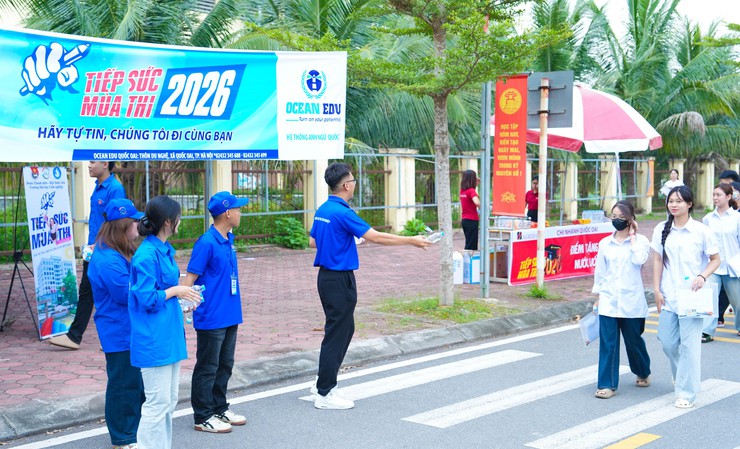 HƠN 1.680 THÍ SINH XÃ QUỐC OAI TỰ TIN BƯỚC VÀO NGÀY THI ĐẦU TIÊN KỲ THI TỐT NGHIỆP THPT NĂM 2026- Ảnh 15.