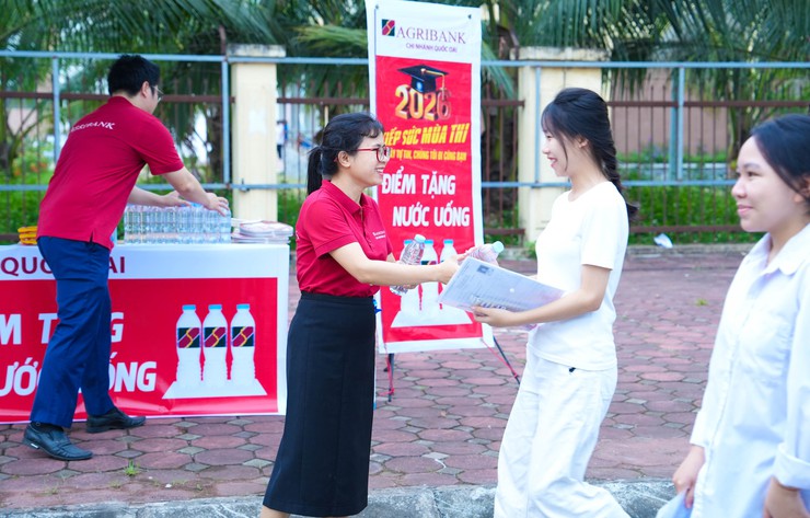 HƠN 1.680 THÍ SINH XÃ QUỐC OAI TỰ TIN BƯỚC VÀO NGÀY THI ĐẦU TIÊN KỲ THI TỐT NGHIỆP THPT NĂM 2026- Ảnh 22.