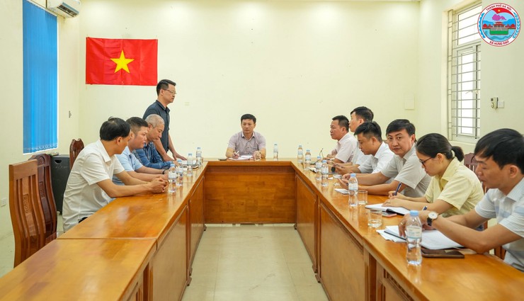 HỘI NGHỊ BÀN GIAO MẶT BẰNG THỰC HIỆN CÁC DỰ ÁN TRỌNG ĐIỂM TRÊN ĐỊA BÀN XÃ HƯNG ĐẠO- Ảnh 1.