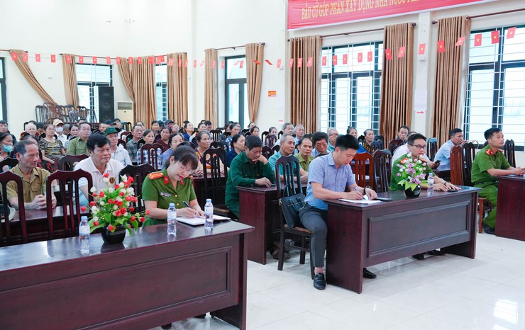 Chủ động phòng ngừa, sẵn sàng ứng phó cháy nổ: Quốc Oai tăng cường tuyên truyền PCCC&CNCH cho Nhân dân- Ảnh 1.