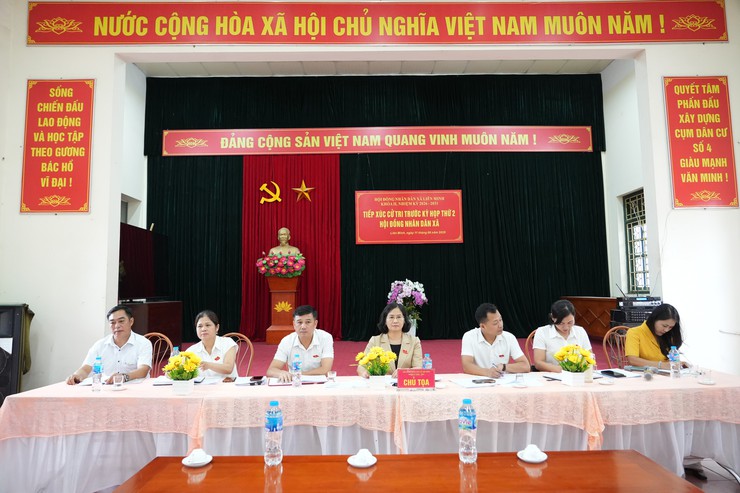 Tổ đại biểu số 2 tiếp xúc cử tri trước kỳ họp thứ 2 HĐND xã khóa 2, nhiệm kỳ 2026- 2031- Ảnh 1.
