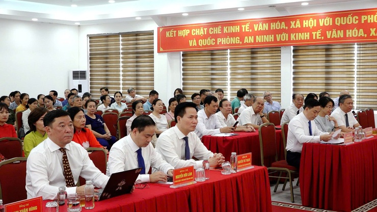 Phường Phúc Lợi trao giải Cuộc thi chính luận về bảo vệ nền tảng tư tưởng của Đảng lần thứ Sáu năm 2026- Ảnh 1.