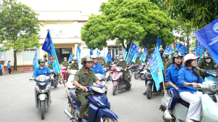 Phường Yên Nghĩa ra quân “Chiến dịch mùa hè số” cùng VneID và hưởng ứn tháng hành động phòng, chống ma túy năm 2026- Ảnh 4.