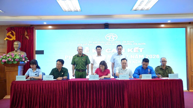 Phường Yên Nghĩa ra quân “Chiến dịch mùa hè số” cùng VneID và hưởng ứn tháng hành động phòng, chống ma túy năm 2026- Ảnh 3.