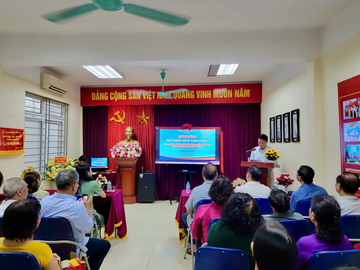 Khánh thành mô hình dân vận khéo “Trang thiết bị kết nối công nghệ thông tin” tại Địa bàn dân cư số 1- Ảnh 8.