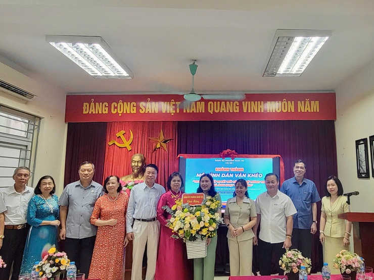 Khánh thành mô hình dân vận khéo “Trang thiết bị kết nối công nghệ thông tin” tại Địa bàn dân cư số 1- Ảnh 9.