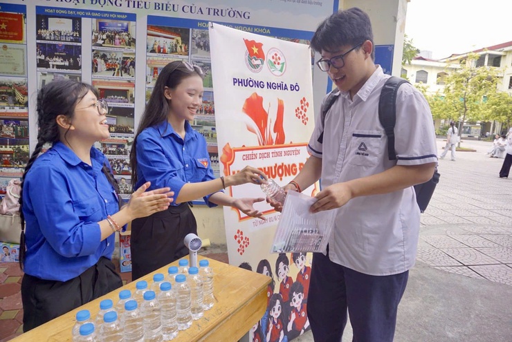 TUỔI TRẺ PHƯỜNG NGHĨA ĐÔ CHUNG TAY TIẾP SỨC MÙA THI NĂM 2026- Ảnh 3.