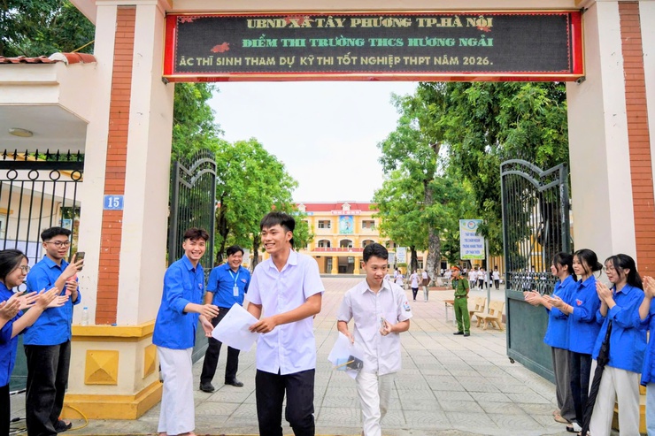 Thí sinh Tây Phương hoàn thành ngày thi đầu tiên Kỳ thi tốt nghiệp THPT năm 2026- Ảnh 3.