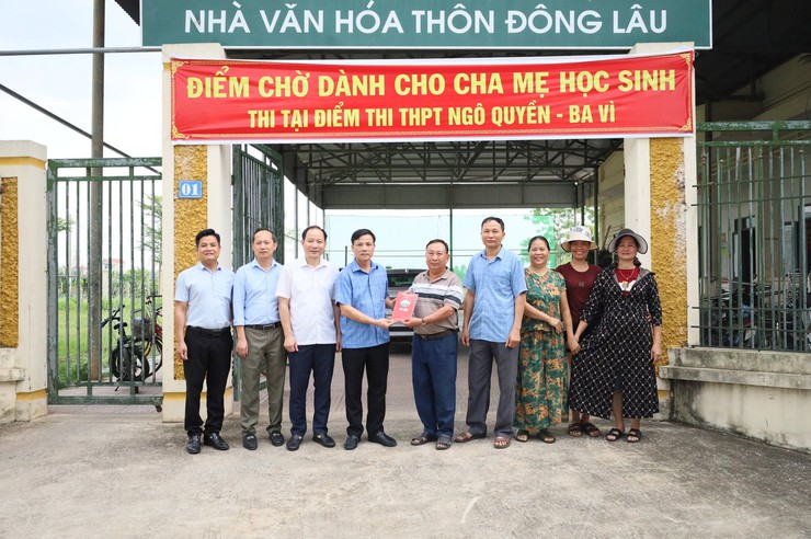 Chung tay tiếp sức sĩ tử mùa thi – Lan tỏa nghĩa tình vì tương lai thế hệ trẻ- Ảnh 1.