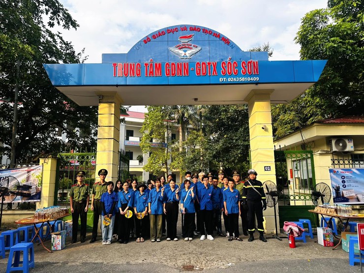 TUỔI TRẺ SÓC SƠN ĐỒNG HÀNH CÙNG SĨ TỬ TRONG KỲ THI TỐT NGHIỆP THPT NĂM 2026- Ảnh 2.