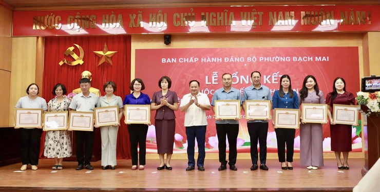 PHƯỜNG BẠCH MAI TỔNG KẾT CUỘC THI CHÍNH LUẬN BẢO VỆ NỀN TẢNG TƯ TƯỞNG CỦA ĐẢNG LẦN THỨ SÁU, NĂM 2026- Ảnh 1.