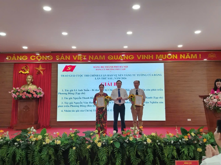 Phường Phúc Lợi trao giải Cuộc thi chính luận về bảo vệ nền tảng tư tưởng của Đảng lần thứ Sáu năm 2026- Ảnh 7.