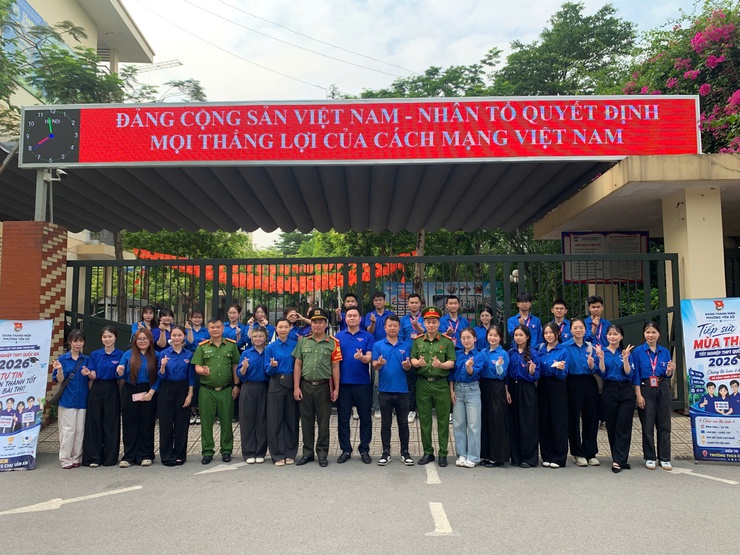 Tuổi trẻ phường Yên Sở ra quân “Tiếp sức mùa thi” kỳ thi tốt nghiệp THPT năm 2026- Ảnh 1.