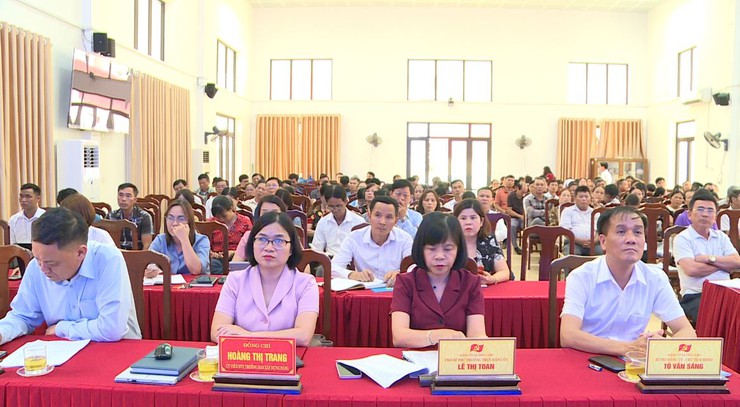 UBND xã Phúc Lộc tổ chức Hội nghị triển khai công tác lấy ý kiến cử tri đại diện hộ gia đình đối với Đề án sắp xếp thôn trên địa bàn- Ảnh 1.
