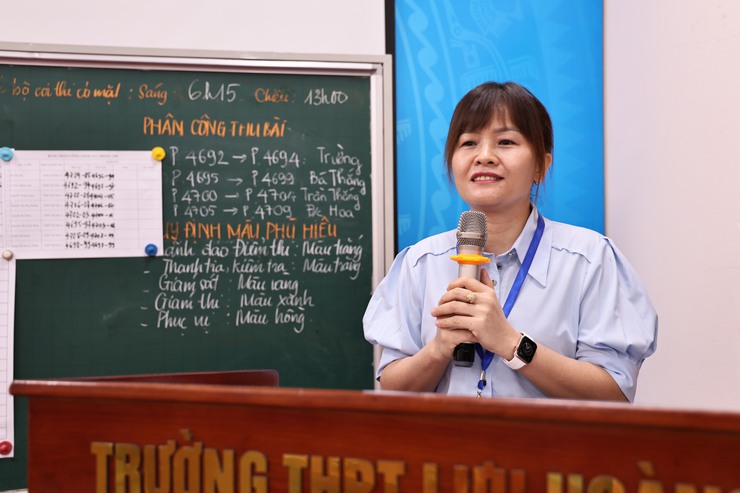 BAN CHỈ ĐẠO THI XÃ HOÀ XÁ ĐỘNG VIÊN HỘI ĐỒNG THI, CHUNG TAY “TIẾP SỨC MÙA THI” KỲ THI TỐT NGHIỆP THPT NĂM 2026- Ảnh 2.
