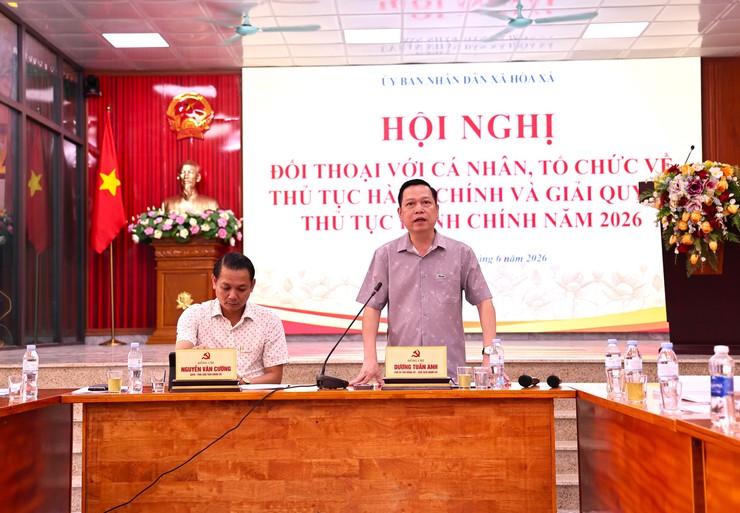 HOÀ XÁ LẮNG NGHE NHÂN DÂN ĐỂ ĐỔI MỚI VÀ NÂNG CAO HIỆU QUẢ GIẢI QUYẾT THỦ TỤC HÀNH CHÍNH TẠI ĐỊA PHƯƠNG- Ảnh 1.