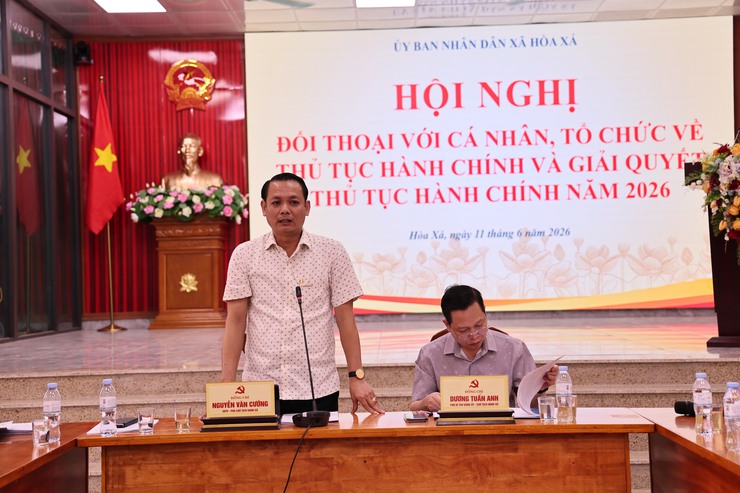 HOÀ XÁ LẮNG NGHE NHÂN DÂN ĐỂ ĐỔI MỚI VÀ NÂNG CAO HIỆU QUẢ GIẢI QUYẾT THỦ TỤC HÀNH CHÍNH TẠI ĐỊA PHƯƠNG- Ảnh 2.