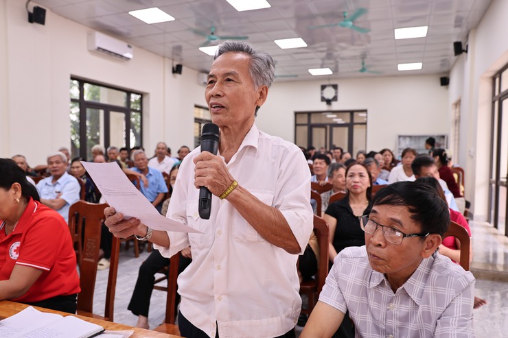 HOÀ XÁ LẮNG NGHE NHÂN DÂN ĐỂ ĐỔI MỚI VÀ NÂNG CAO HIỆU QUẢ GIẢI QUYẾT THỦ TỤC HÀNH CHÍNH TẠI ĐỊA PHƯƠNG- Ảnh 6.