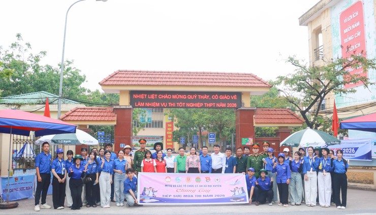 Đại Xuyên đồng hành cùng thí sinh trong ngày thi đầu tiên của Kỳ thi tốt nghiệp THPT năm 2026- Ảnh 5.