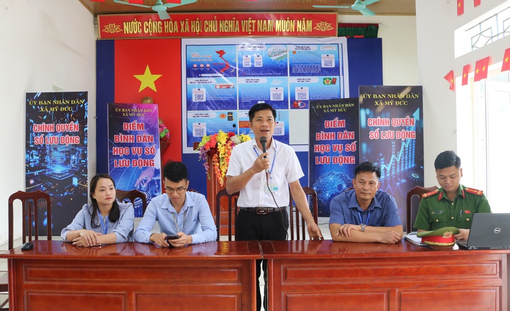 Xã Mỹ Đức triển khai thí điểm mô hình “Chính quyền số lưu động” tại thôn Gốc Báng- Ảnh 1.