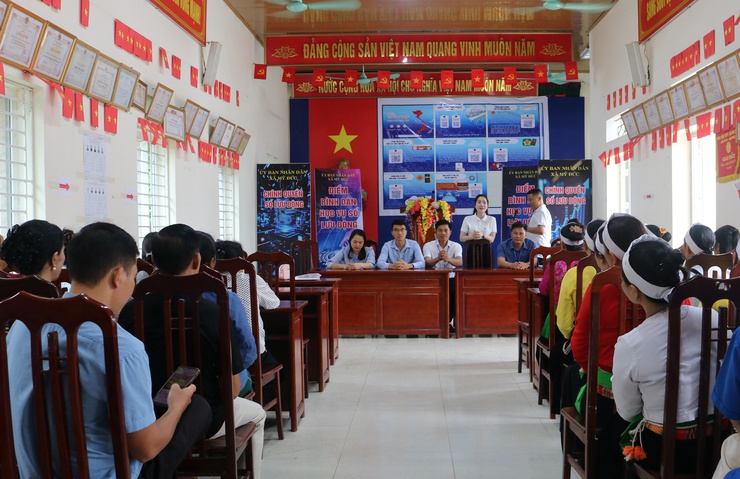 Xã Mỹ Đức triển khai thí điểm mô hình “Chính quyền số lưu động” tại thôn Gốc Báng- Ảnh 2.