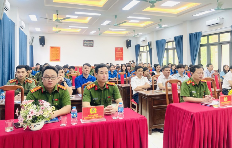 Ban Chỉ đạo phòng, chống ma túy xã Phúc Lộc tổ chức Lễ phát động ra quân hưởng ứng Tháng hành động phòng, chống ma túy năm 2026- Ảnh 1.