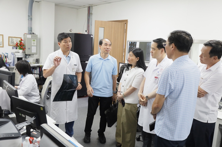 Sở Y tế Hà Nội làm việc với đoàn công tác Sở Y tế tỉnh Hưng Yên về chuyển đổi số y tế- Ảnh 4.