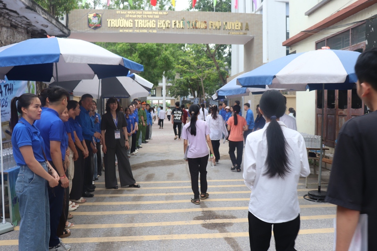 Phú Xuyên: hơn 1.100 thí sinh tự tin bước vào môn thi đầu tiên kỳ thi tốt nghiệp THPT năm 2026- Ảnh 6.