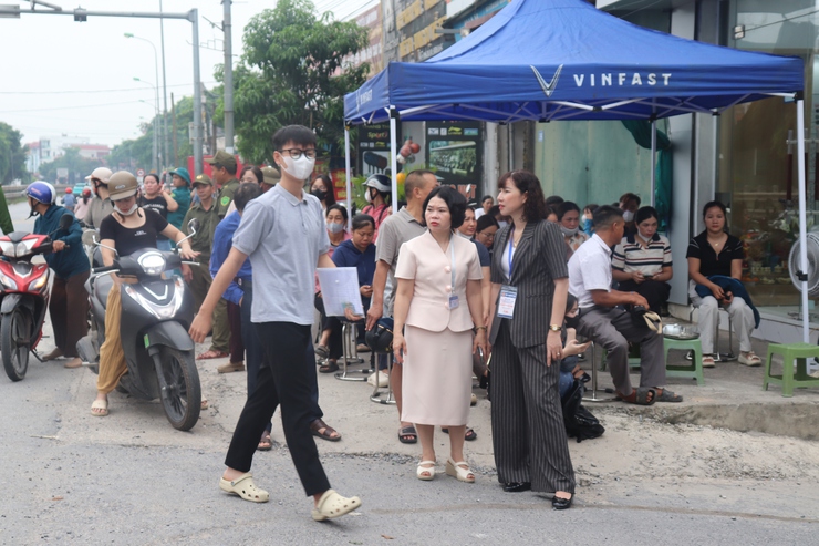 Phú Xuyên: hơn 1.100 thí sinh tự tin bước vào môn thi đầu tiên kỳ thi tốt nghiệp THPT năm 2026- Ảnh 2.