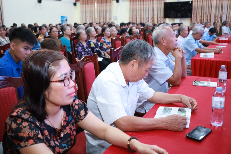 Hơn 300 đại biểu xã Minh Châu được tập huấn nâng cao kiến thức, kỹ năng phòng, chống thiên tai năm 2026- Ảnh 3.
