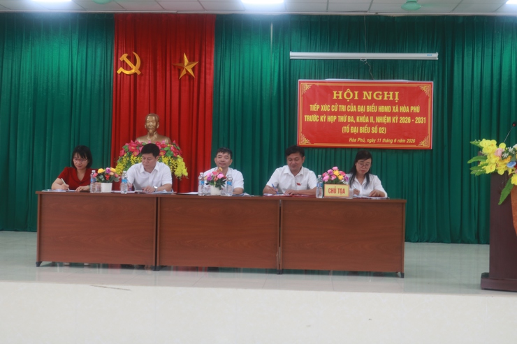 Tổ đại biểu số 2 HĐND xã Hòa Phú đã tổ chức hội nghị tiếp xúc cử tri tại thôn Yên Lạc- Ảnh 2.